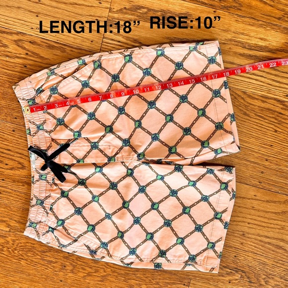 PRE-OWNED - LIKE NEW URBAN OUTFITTERS MAX PRINTED SHORTS MENS SMALL - Picture 9 of 13